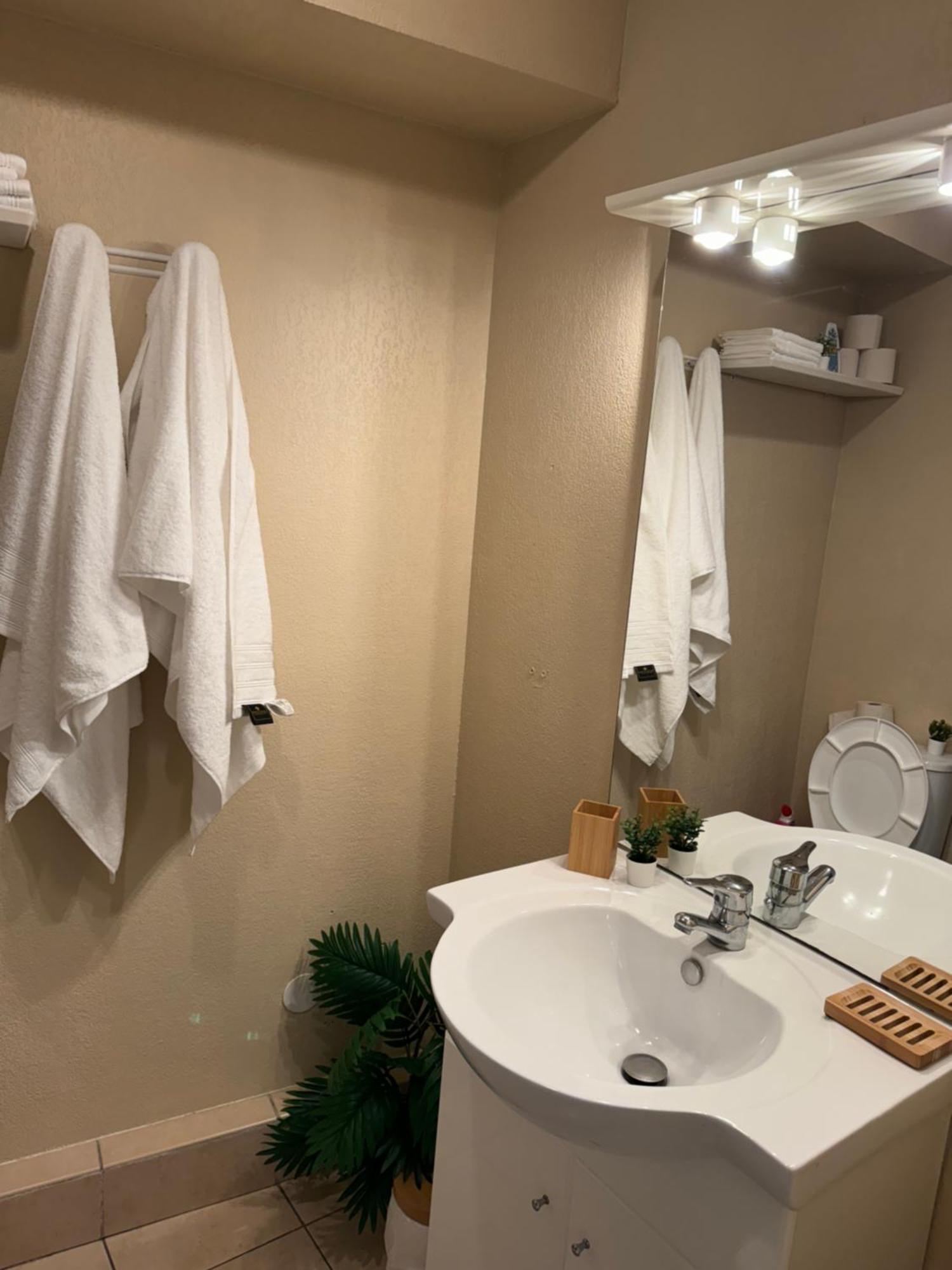 Studio Confortable Avec Vue Nicea Zewnętrze zdjęcie